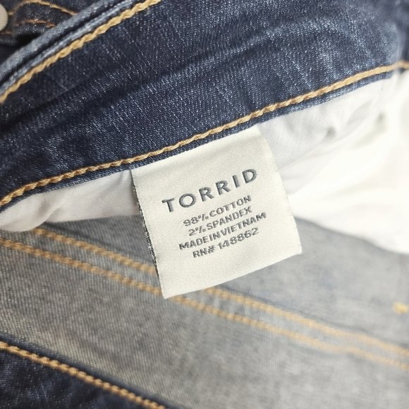Torrid Women's Skinny Short Shorts with Square Pockets Size 20 - Picture 5 of 8